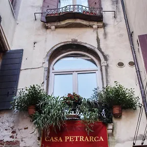  Hotel Casa Petrarca Włochy